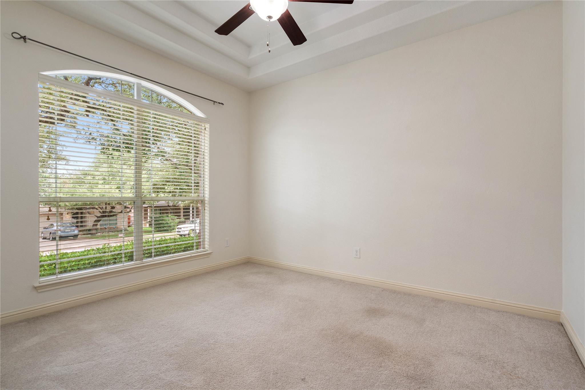 419 Atlanta Park Dr Property Photo 6