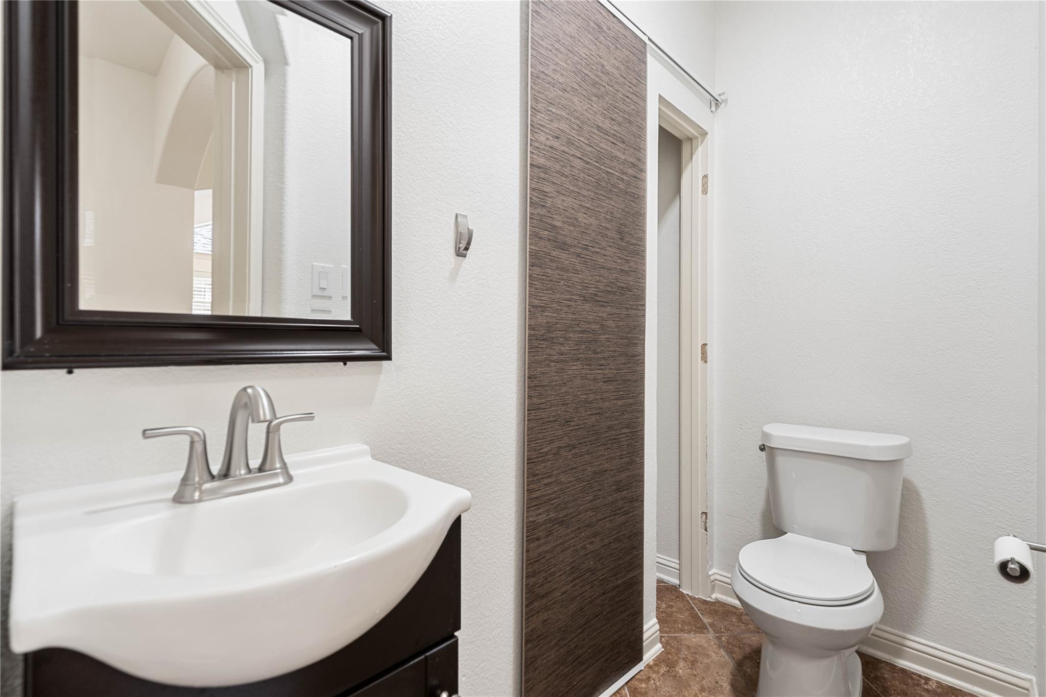 419 Atlanta Park Dr Property Photo 10