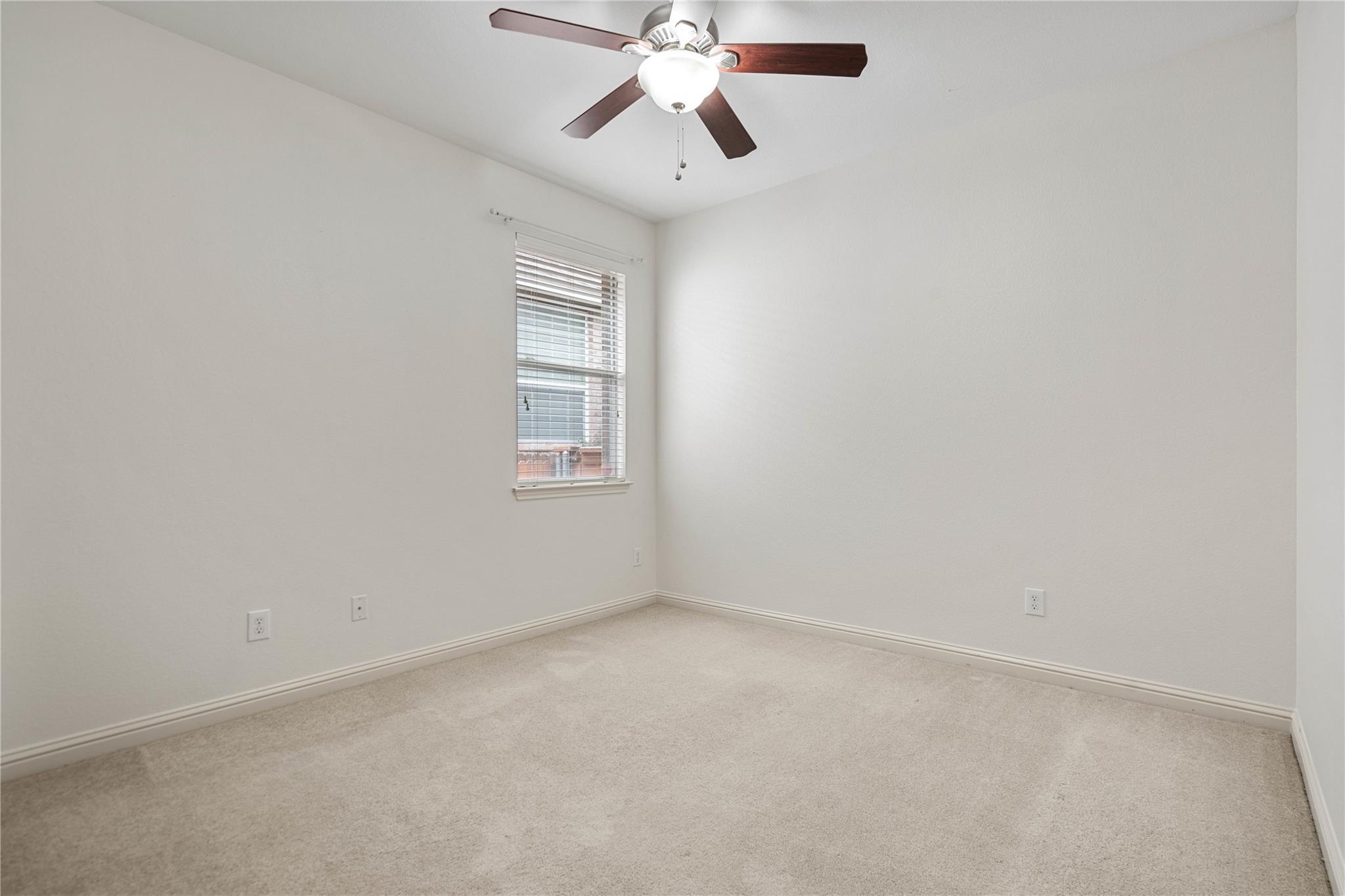 419 Atlanta Park Dr Property Photo 13