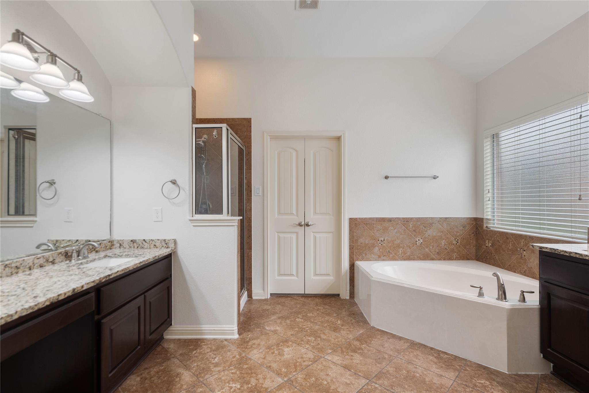 419 Atlanta Park Dr Property Photo 29