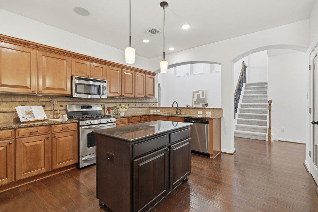 245 Razzmatazz Trl Property Photo 14