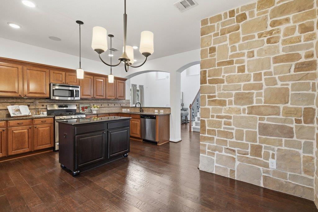 245 Razzmatazz Trl Property Photo 15
