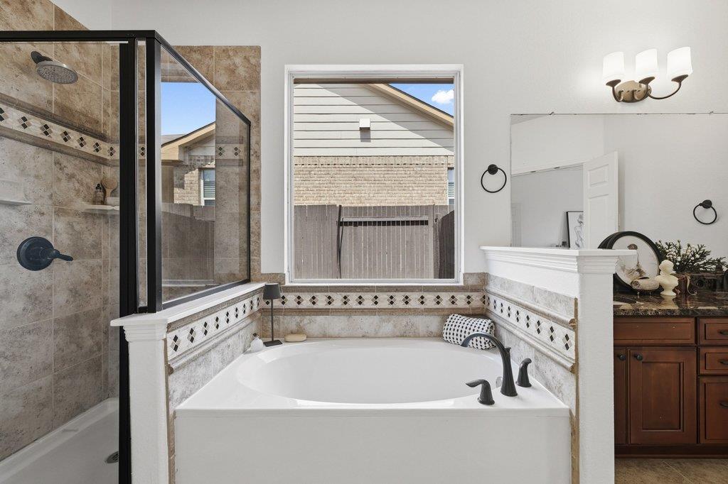 245 Razzmatazz Trl Property Photo 26