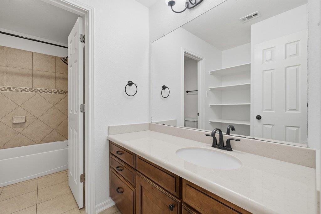 245 Razzmatazz Trl Property Photo 33