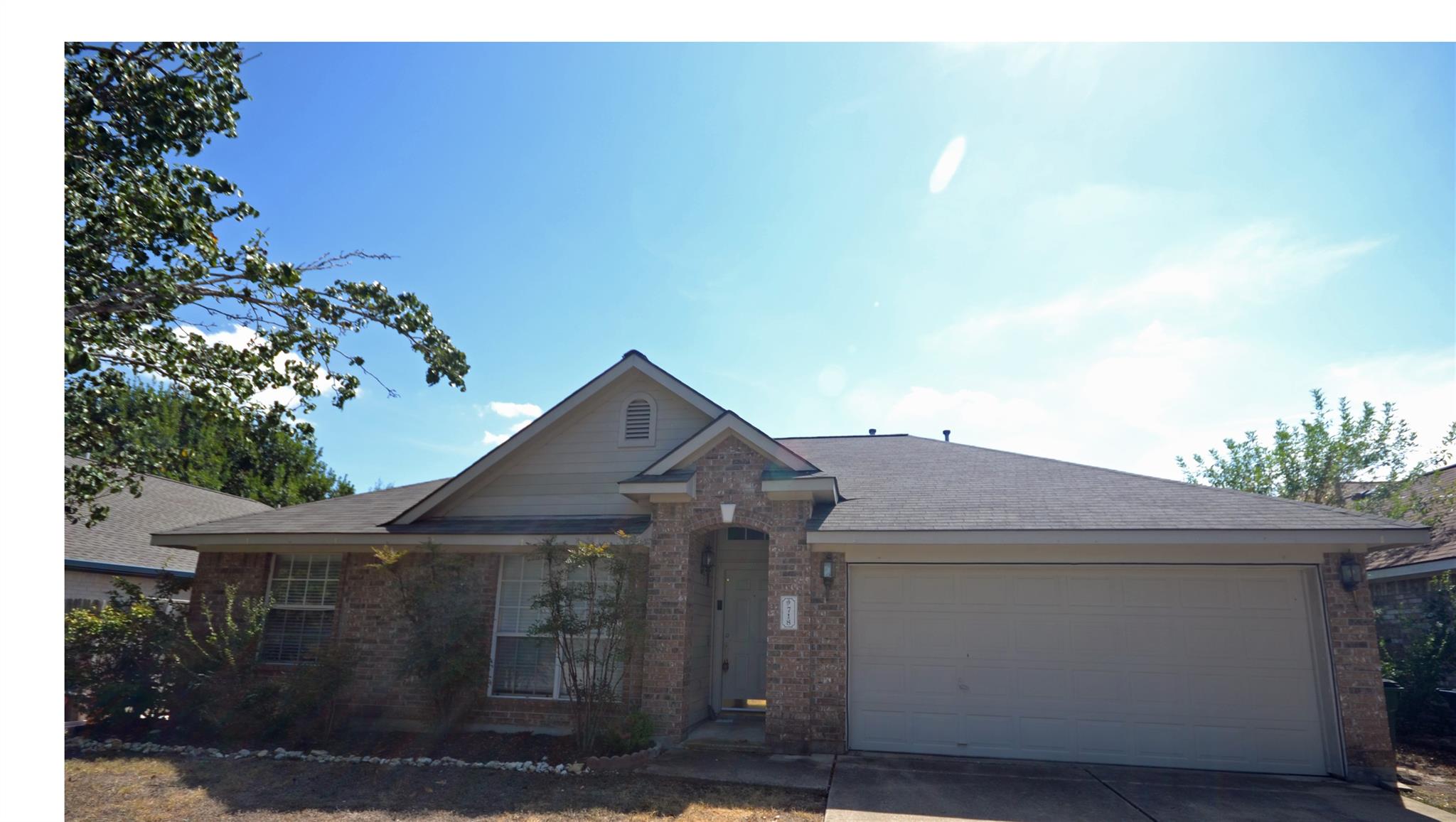 718 Meadow View Dr Property Photo 1