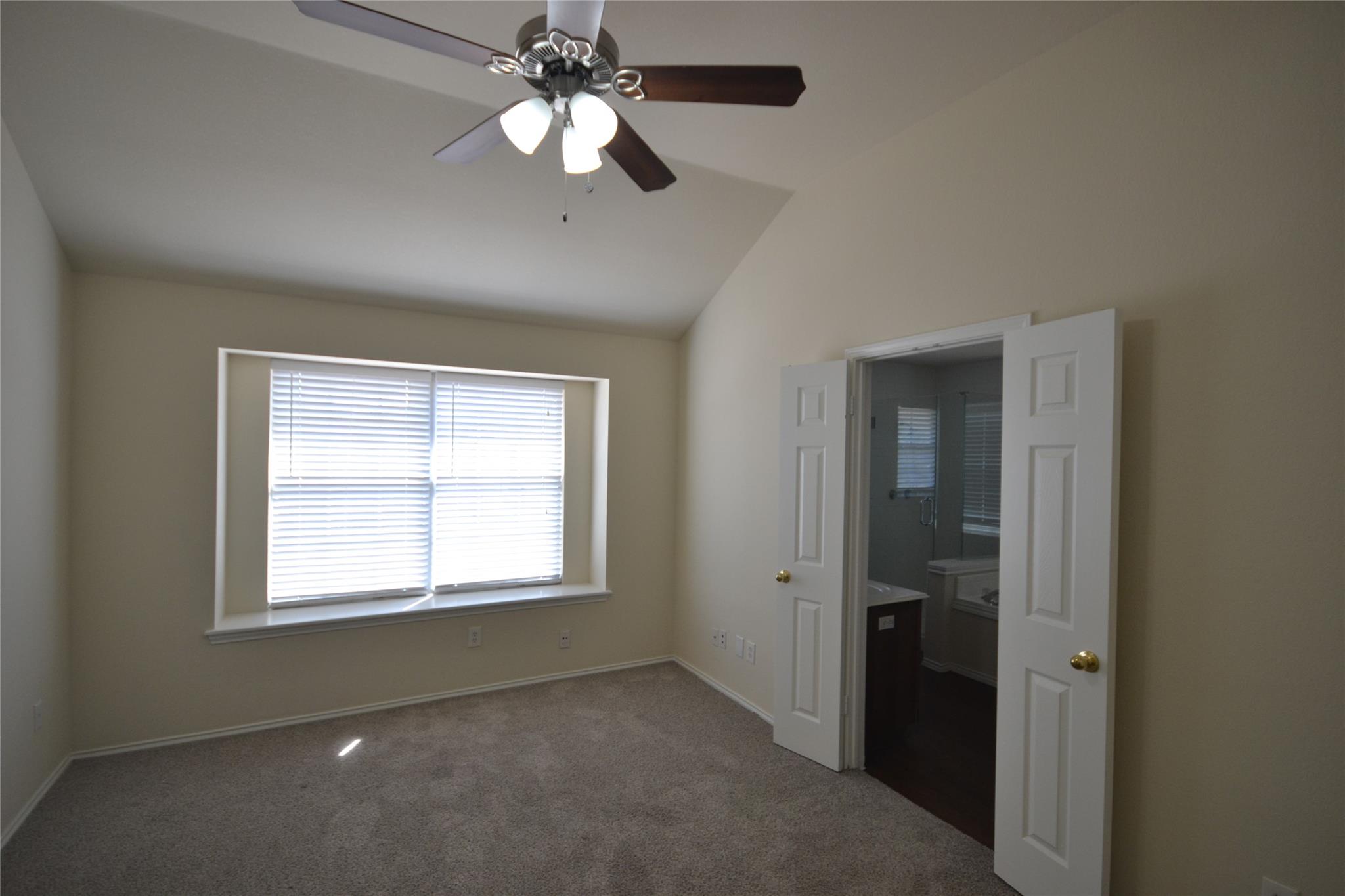 718 Meadow View Dr Property Photo 9