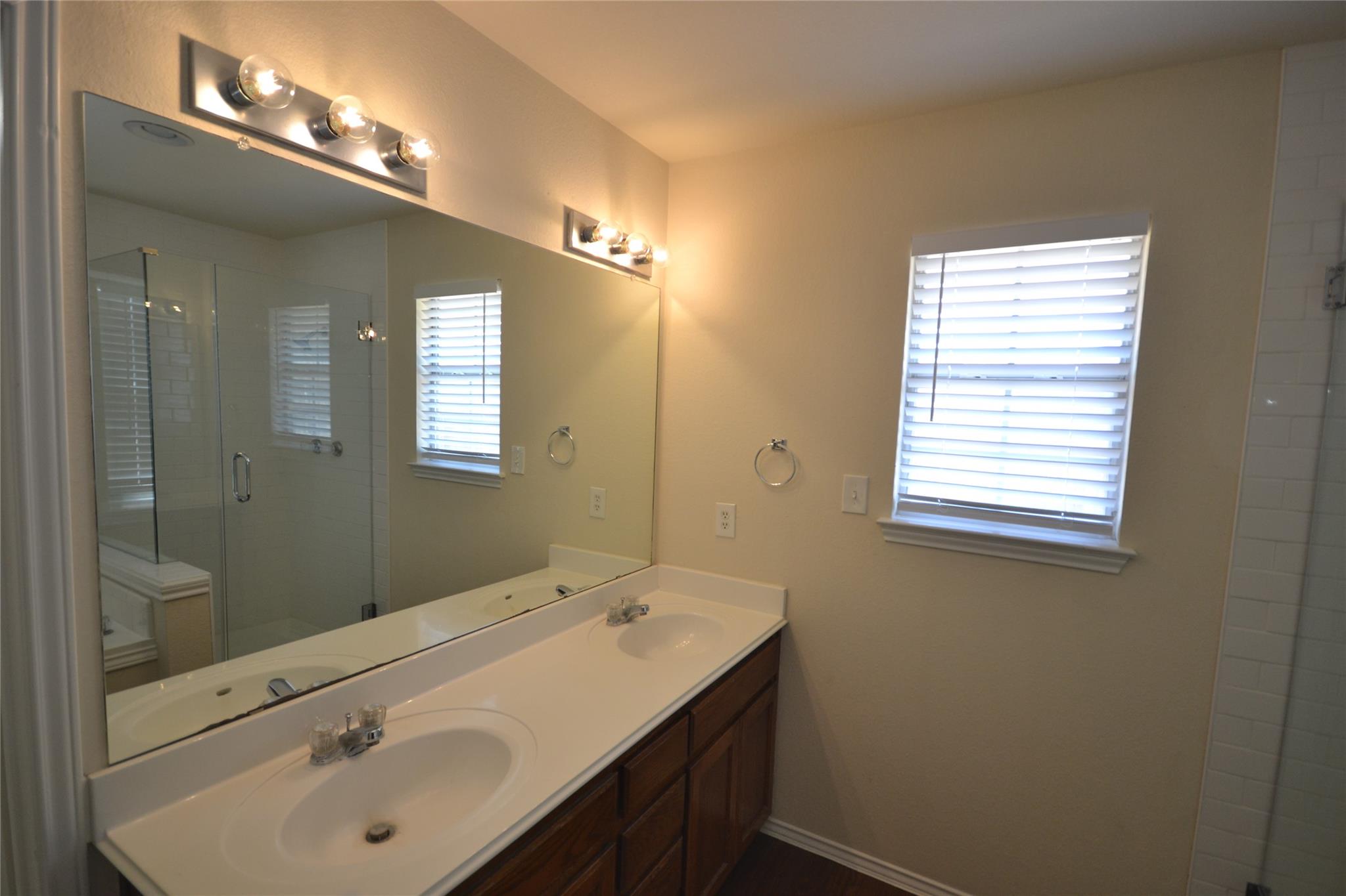 718 Meadow View Dr Property Photo 11