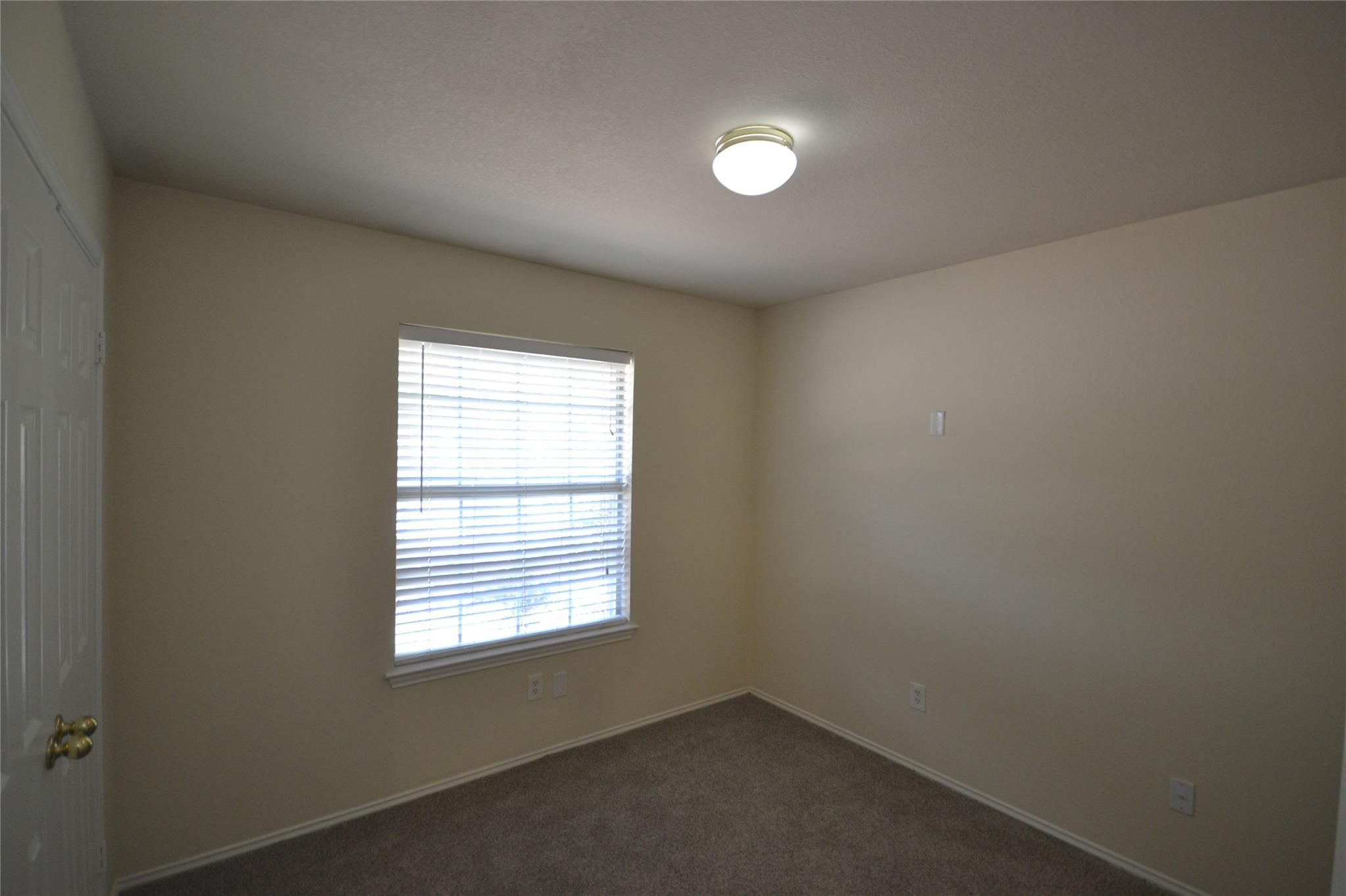 718 Meadow View Dr Property Photo 15