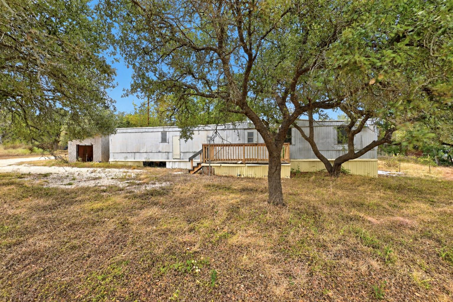 801 Len Bar Ct Property Photo 4