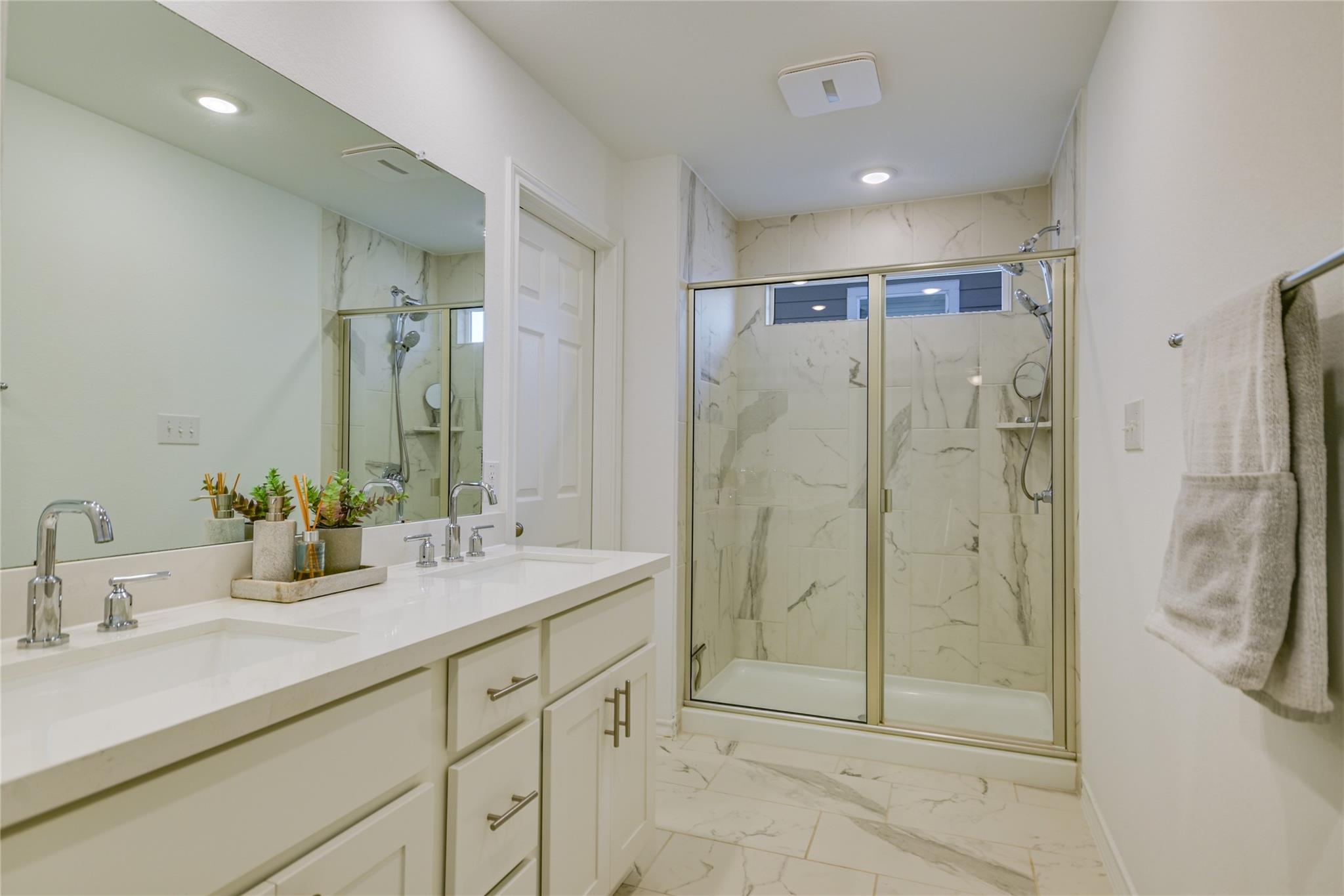 163 Longstraw Dr Property Photo 10