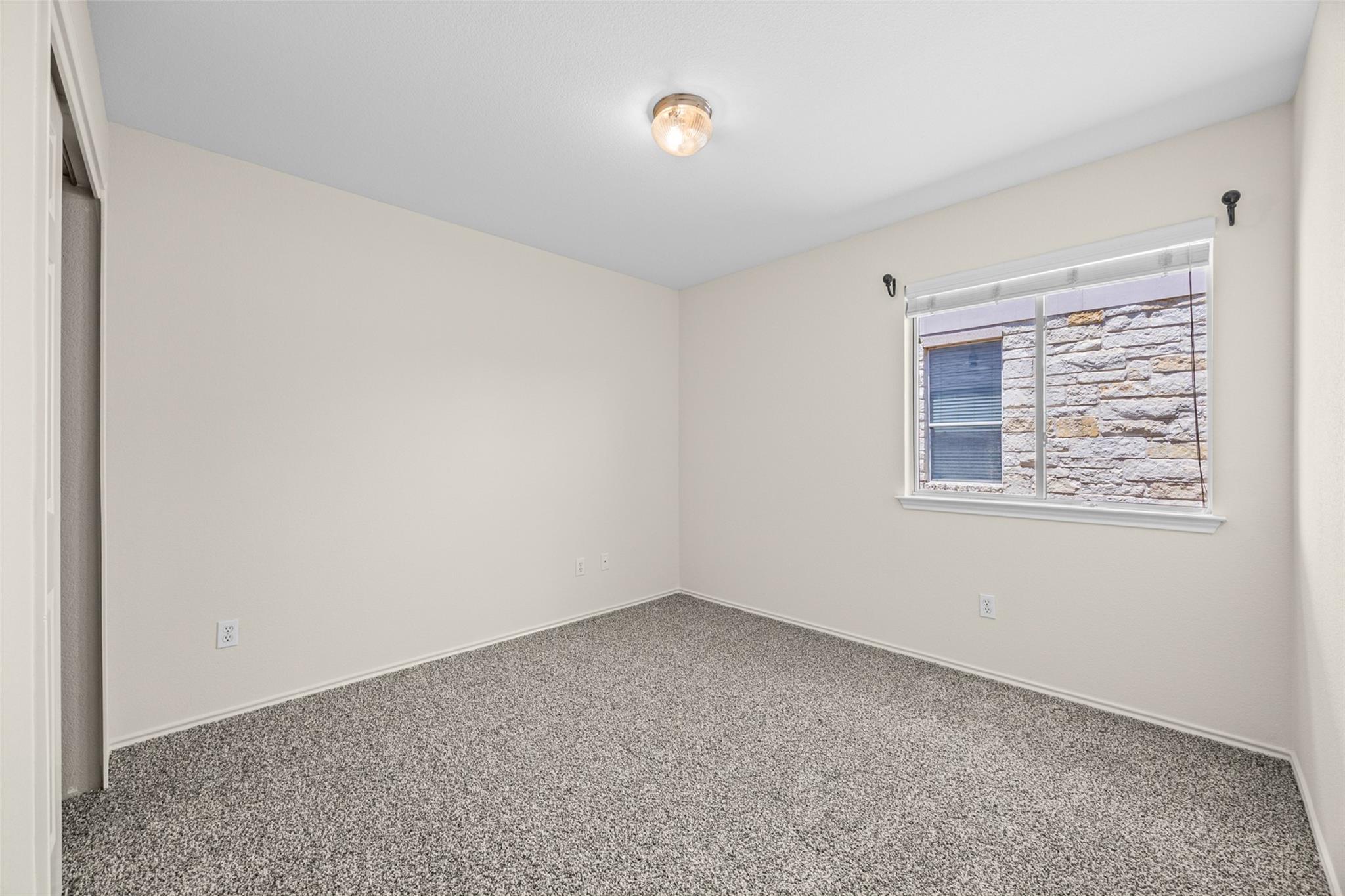 11917 Buzz Schneider Ln Property Photo 16