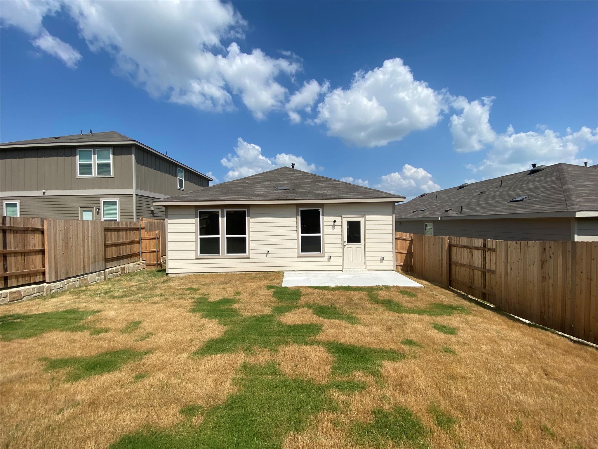 204 Nettletree Dr Property Photo 18