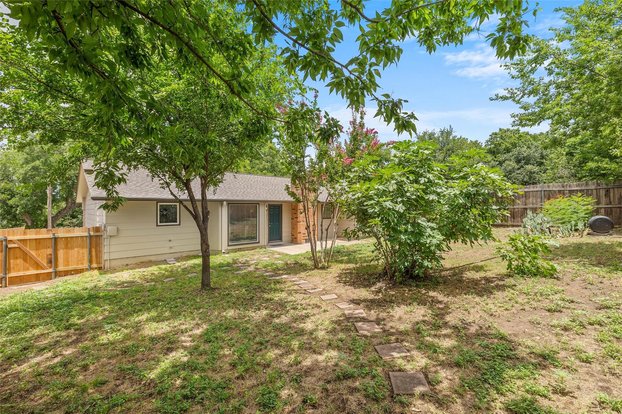 3205 Santa Monica Dr Property Photo 34
