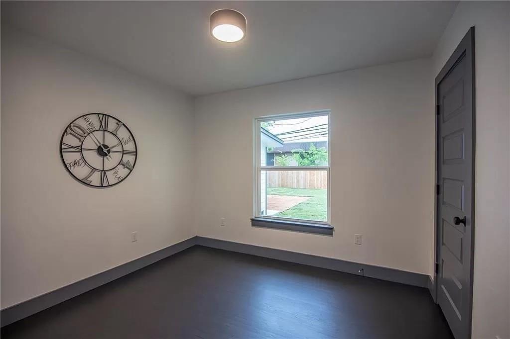 8205 Lazy Ln Property Photo 16