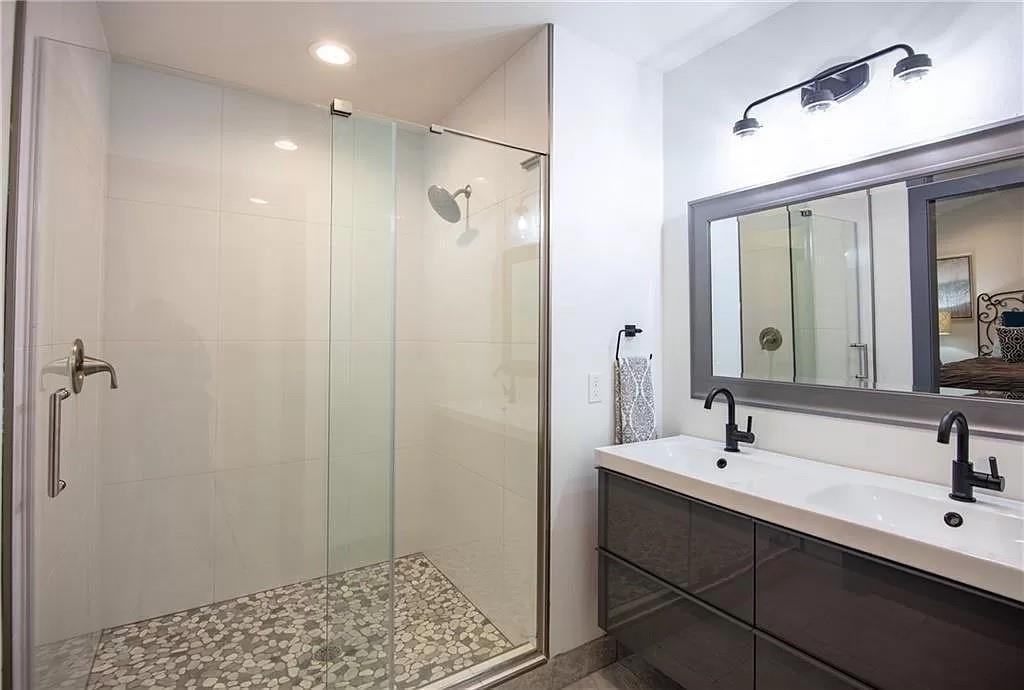 8205 Lazy Ln Property Photo 21