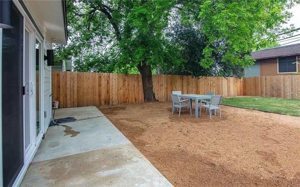 8205 Lazy Ln Property Photo 22