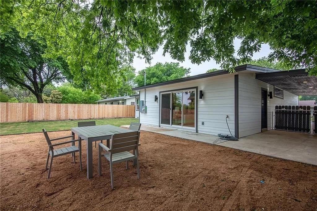 8205 Lazy Ln Property Photo 23