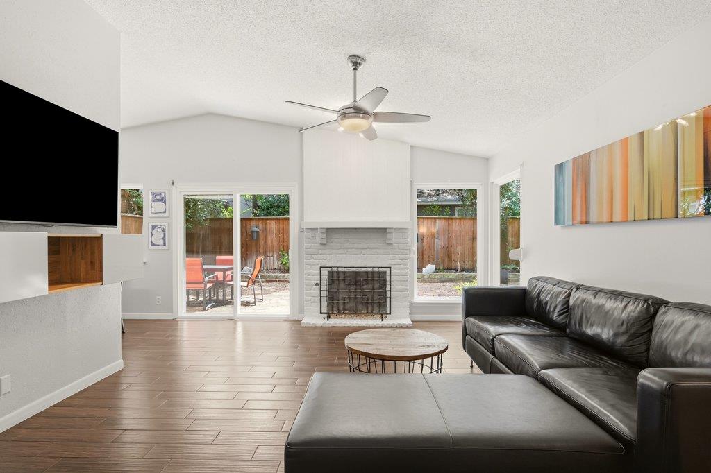 9001 Parkfield Dr #a Property Photo 1