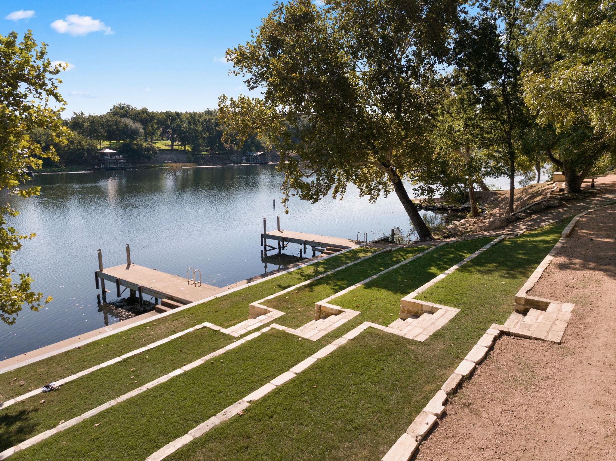 2717 Long Bow Trl Property Photo 6