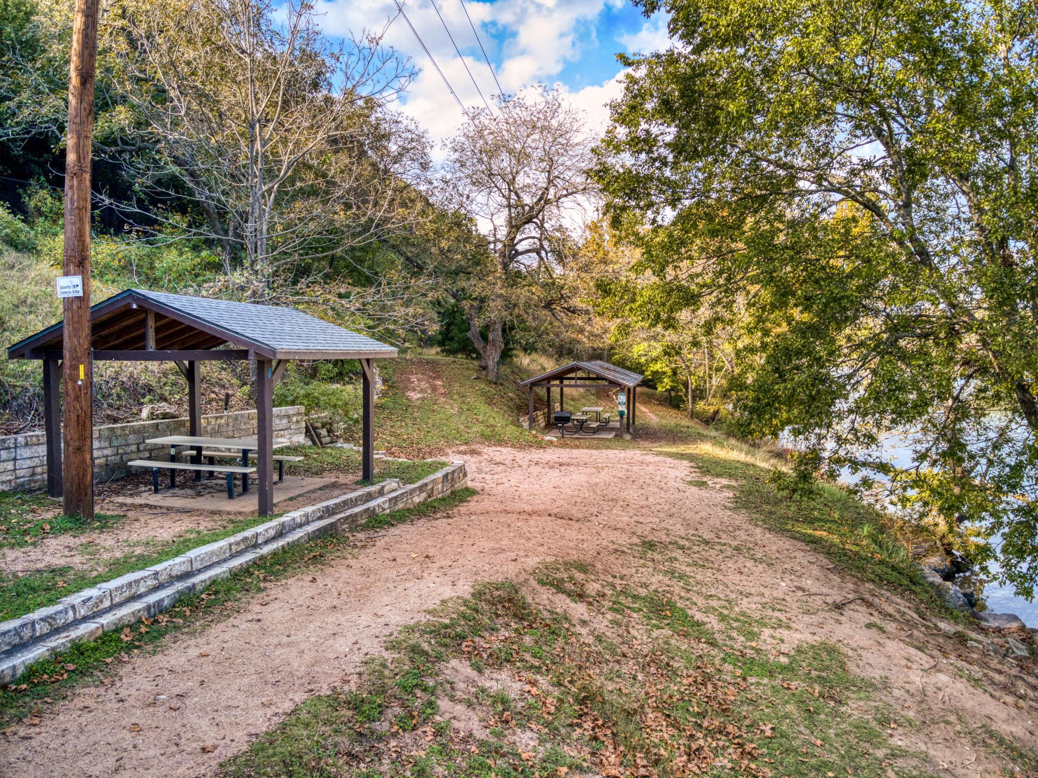 2717 Long Bow Trl Property Photo 12