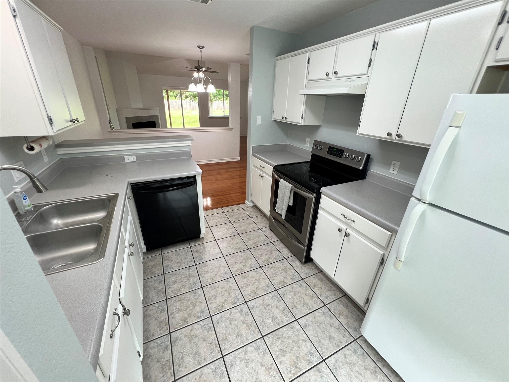 204 Quail Meadow Dr Property Photo 6