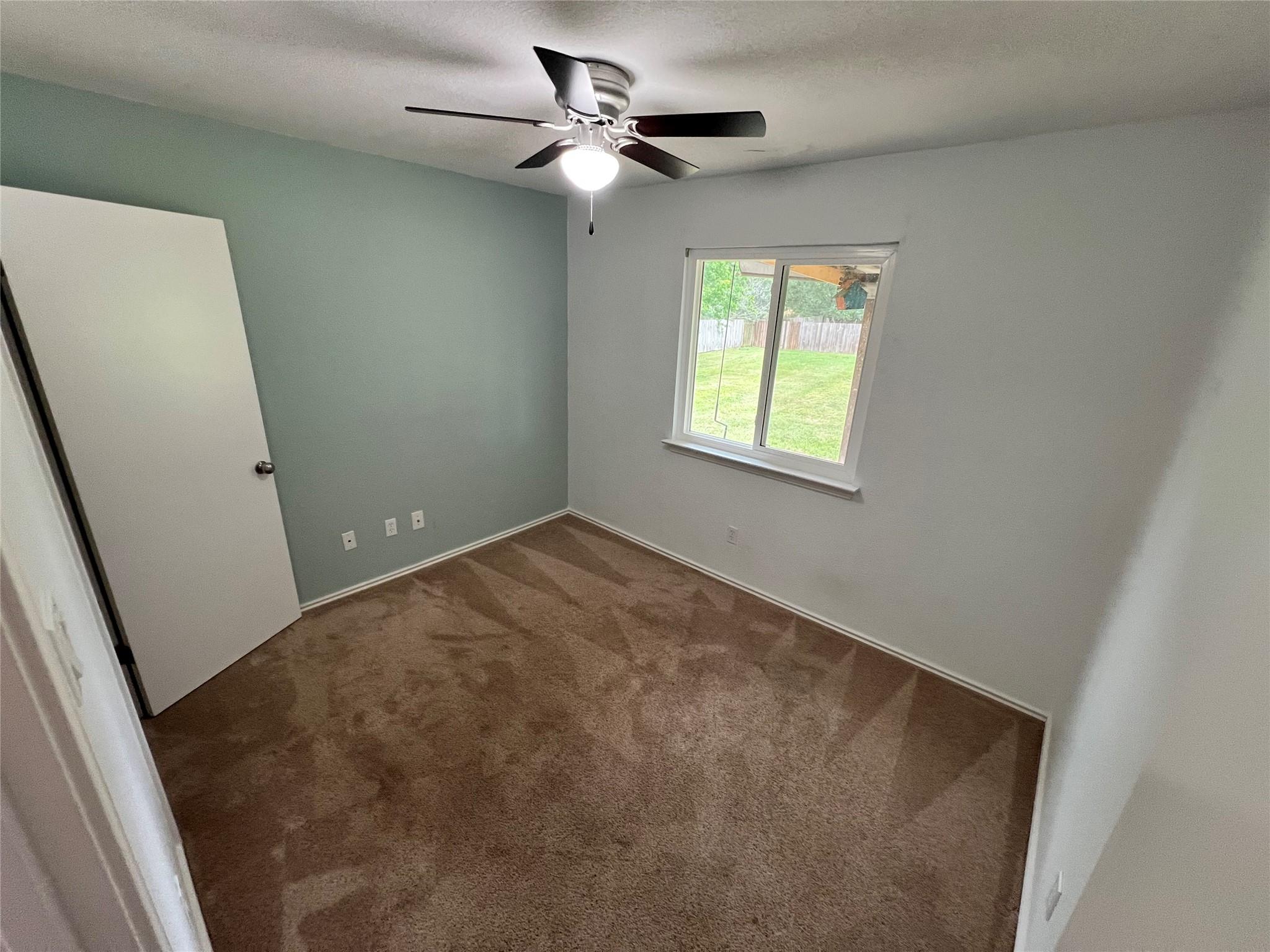 204 Quail Meadow Dr Property Photo 8