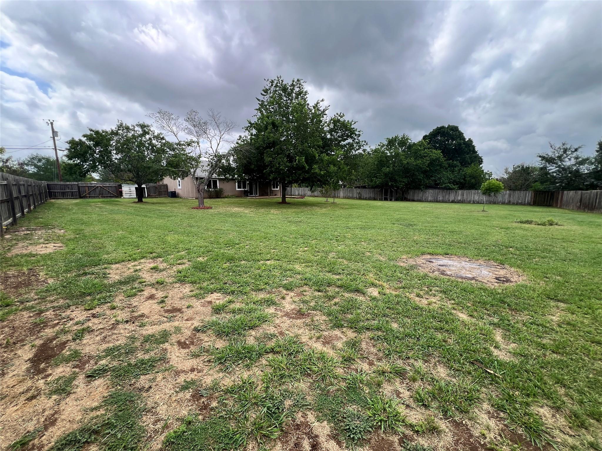 204 Quail Meadow Dr Property Photo 16