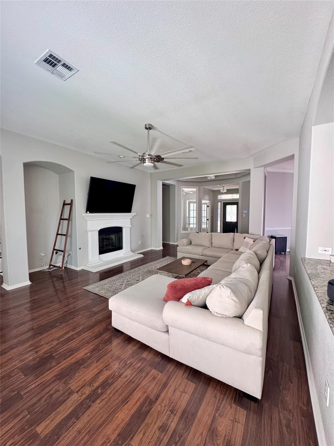 1324 Bull Horn Loop Property Photo 2
