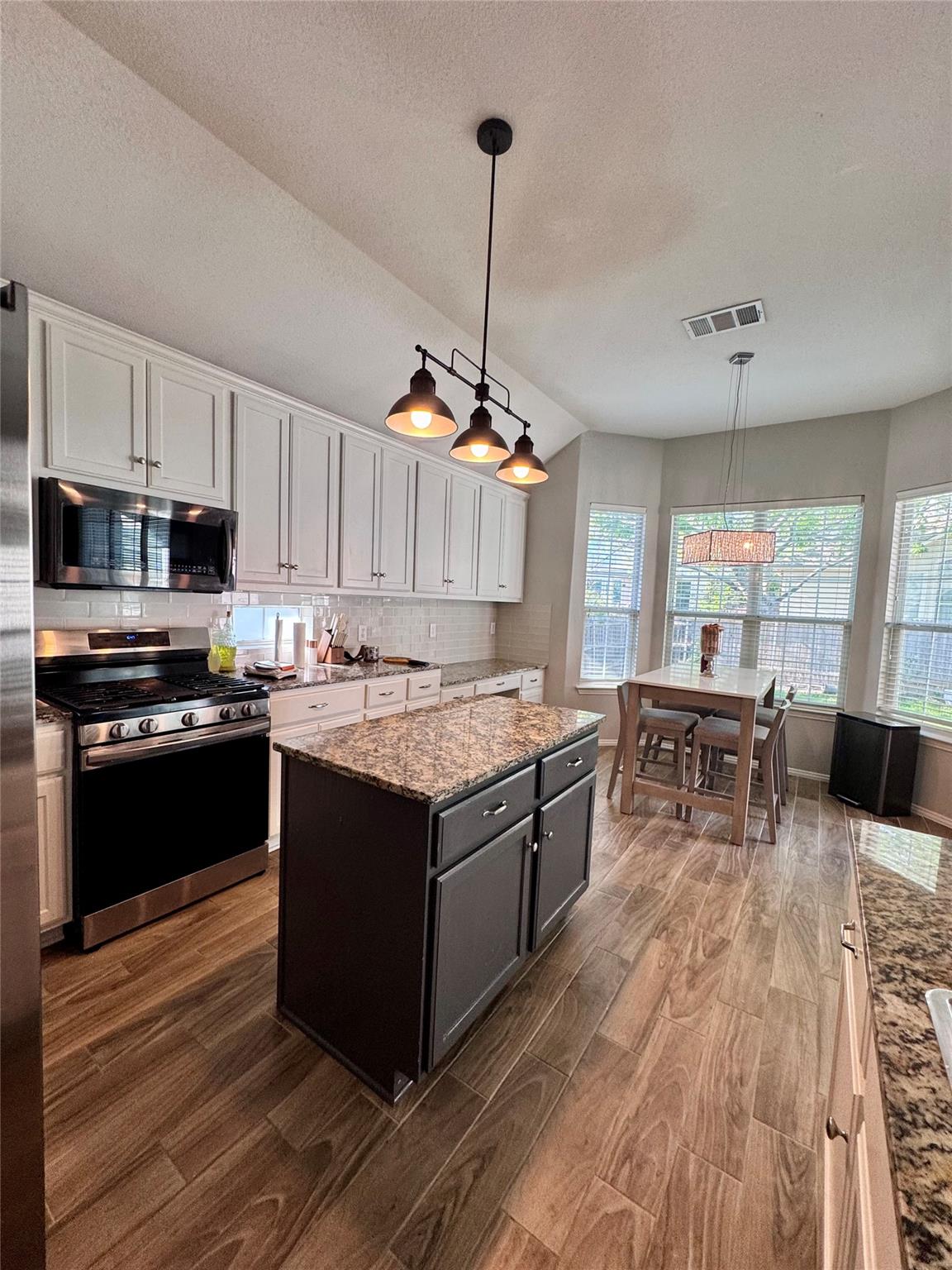 1324 Bull Horn Loop Property Photo 3
