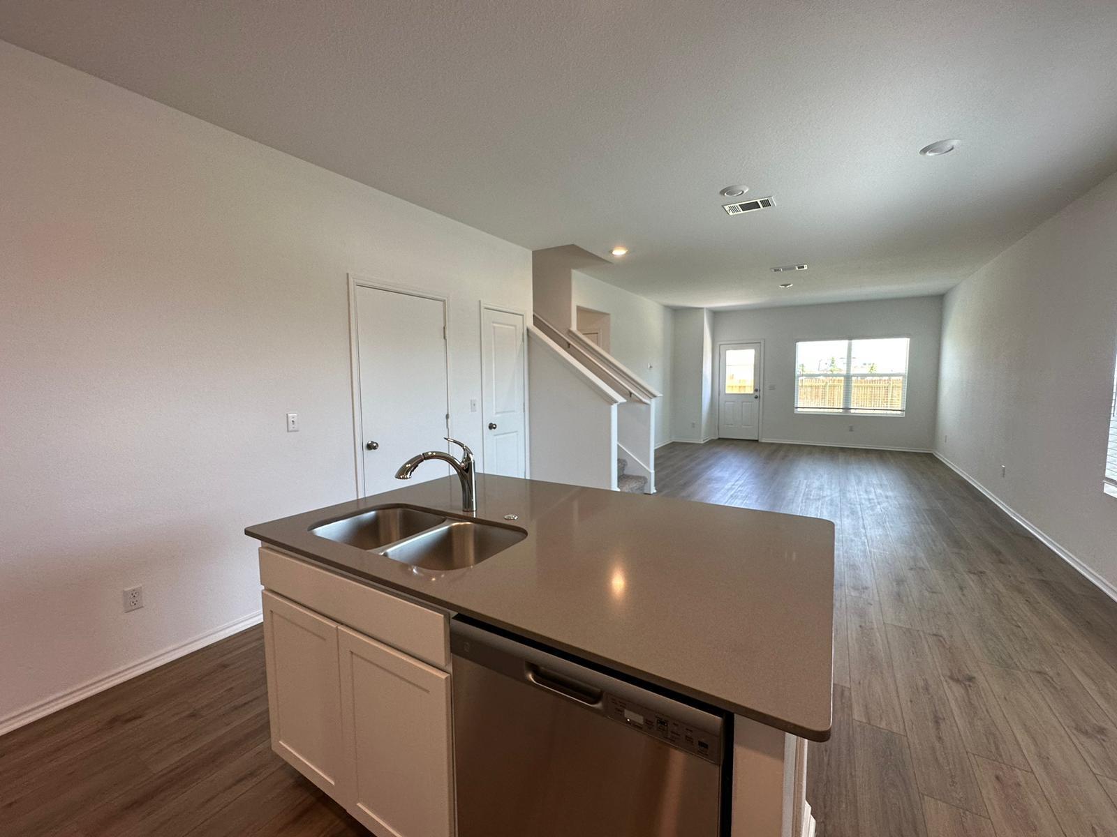 425 Salt Springs Rd Property Photo 12