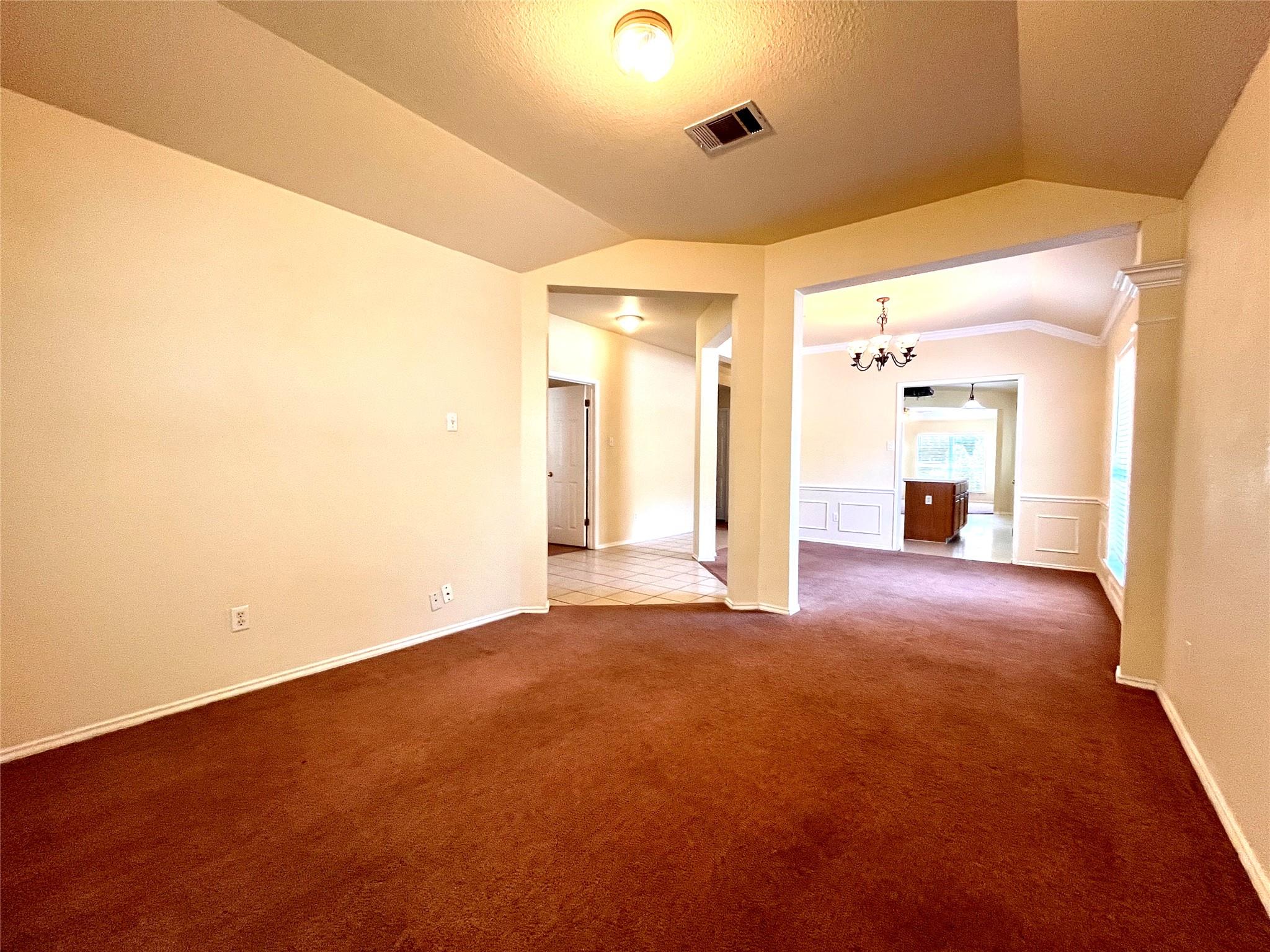 100 Giancarlos Ln Property Photo 5