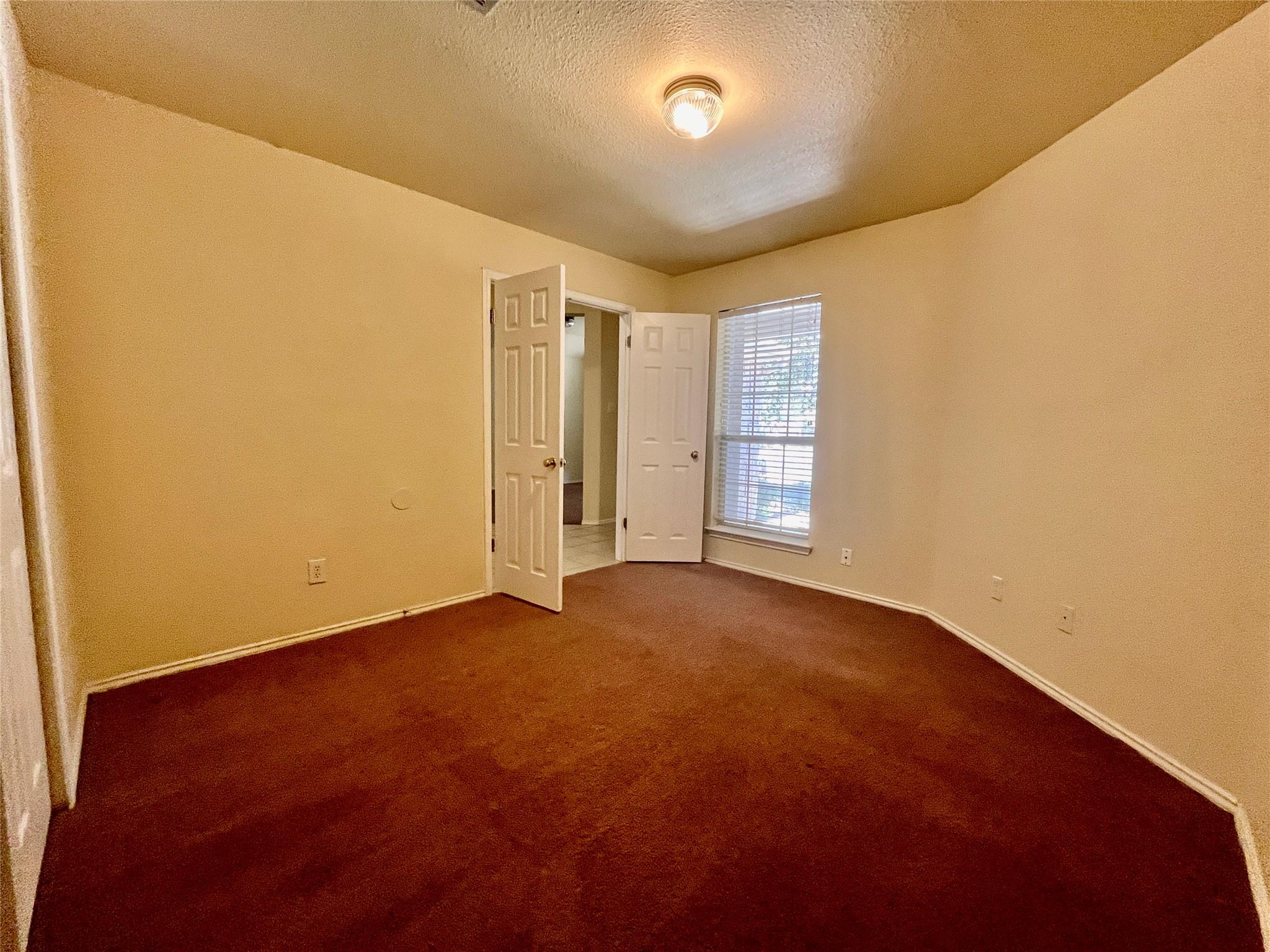 100 Giancarlos Ln Property Photo 14