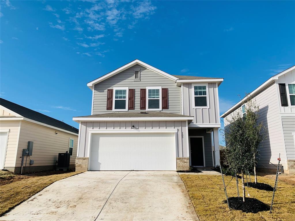 103 Gray Fox Loop Property Photo 1