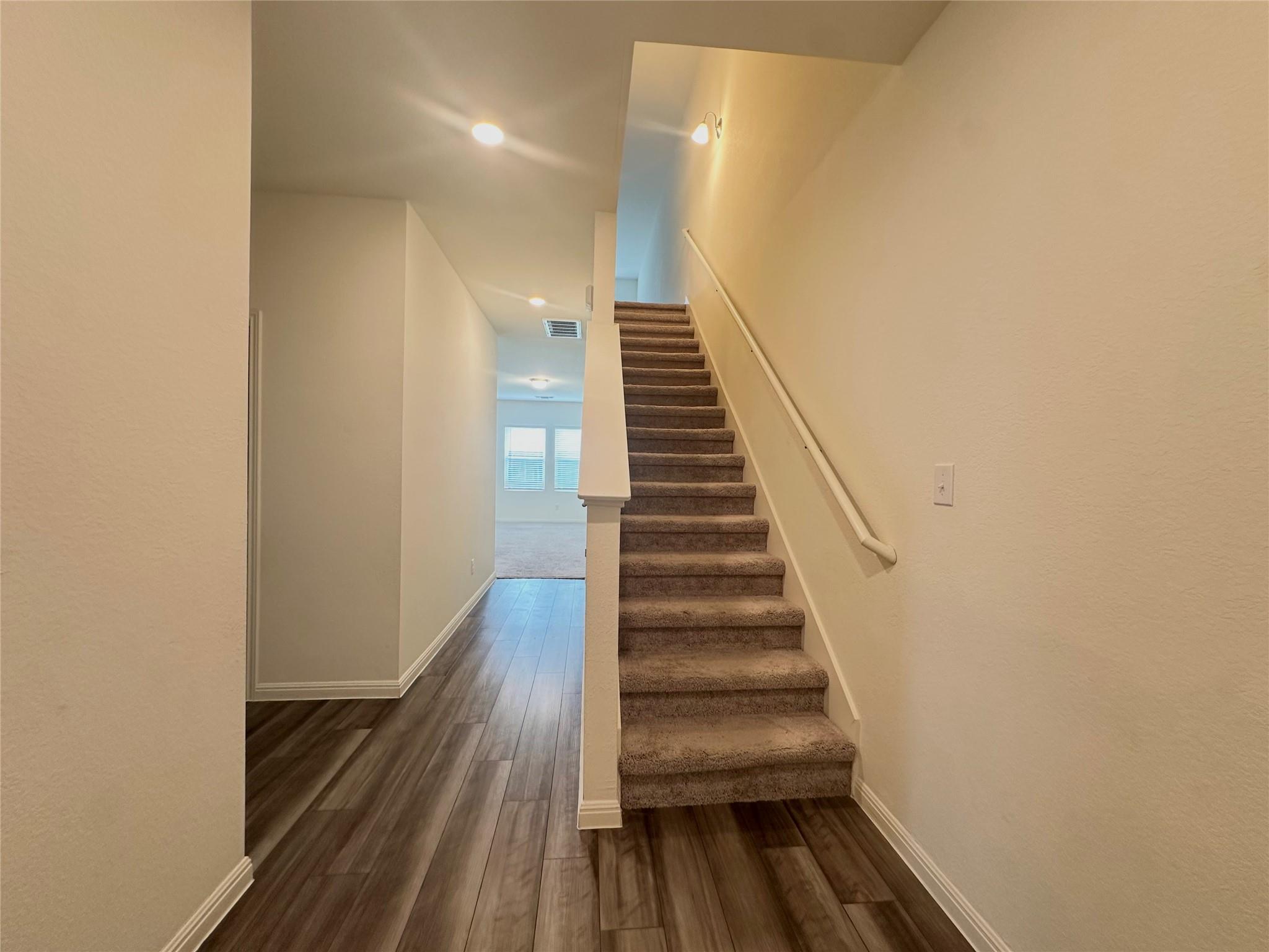 103 Gray Fox Loop Property Photo 2