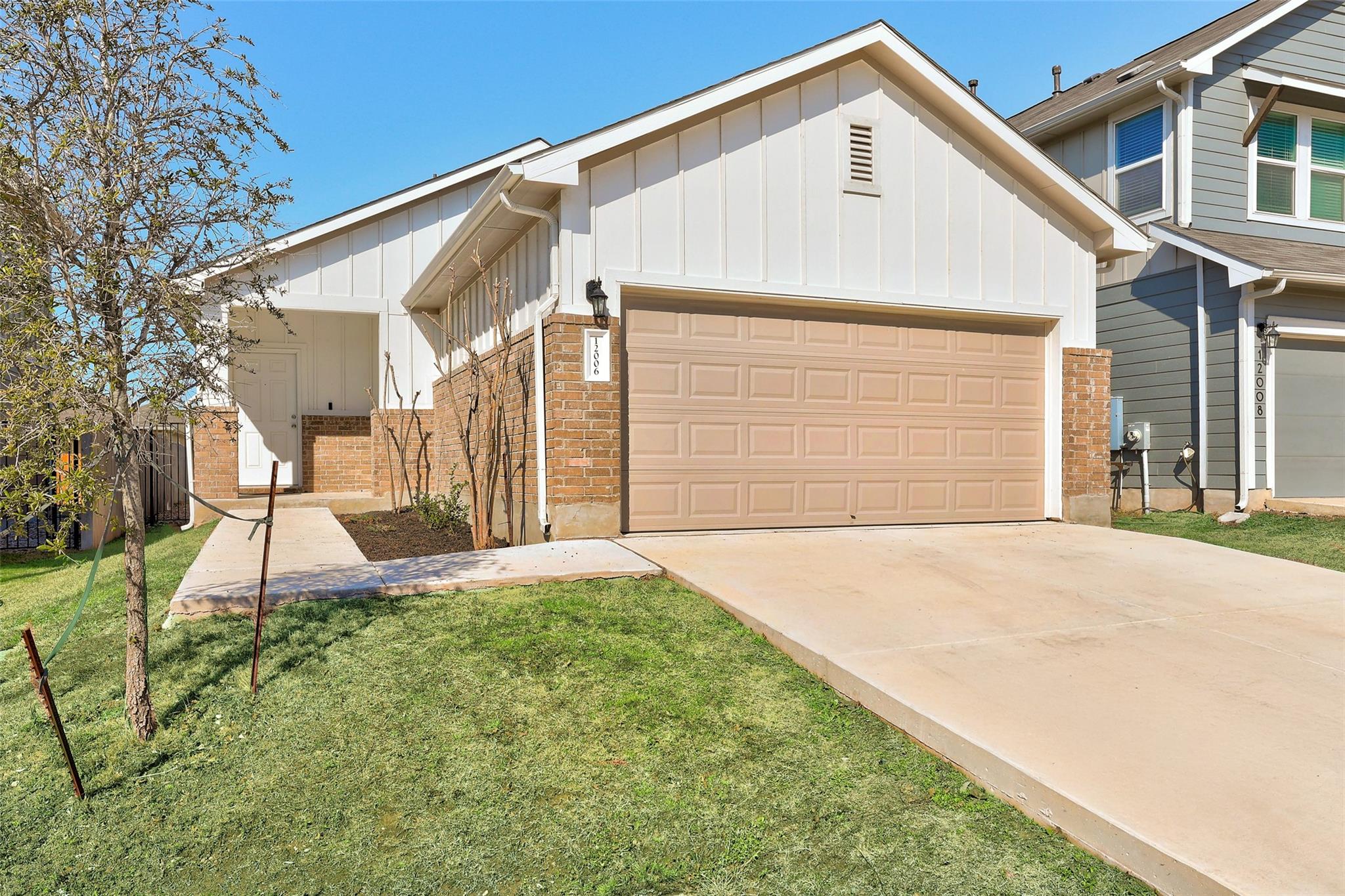 12006 Tolson Dr Property Photo