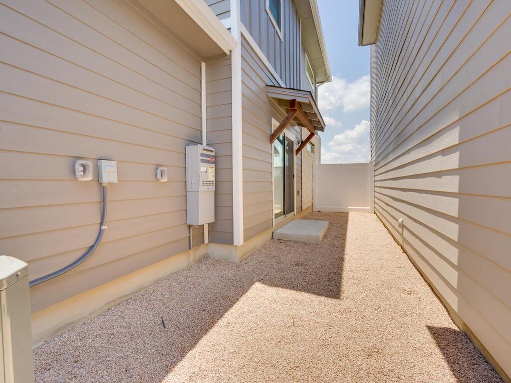 7702 Dylan Dr Property Photo 27