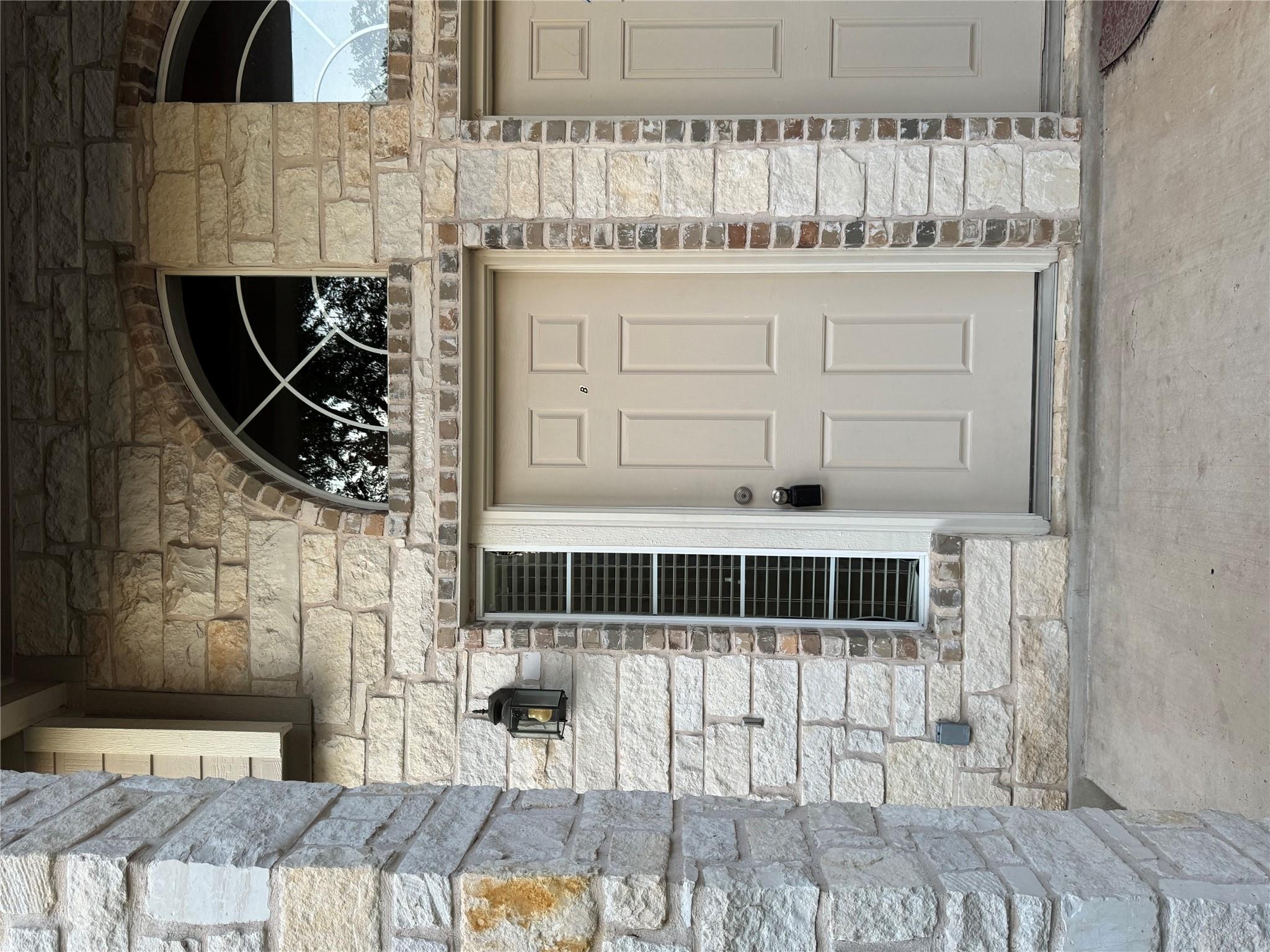 9 Deerfield Dr #b Property Photo 2