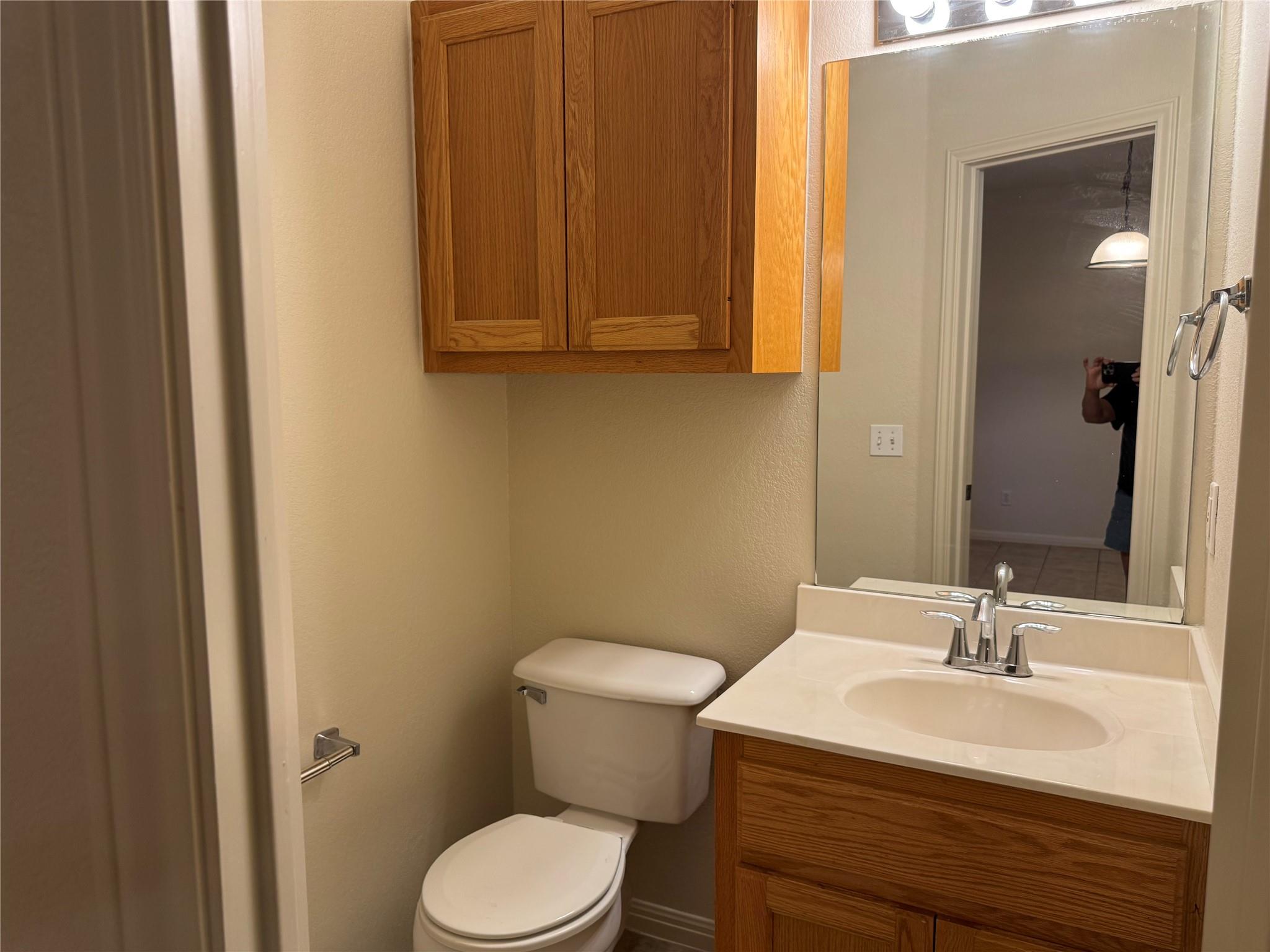 9 Deerfield Dr #b Property Photo 8