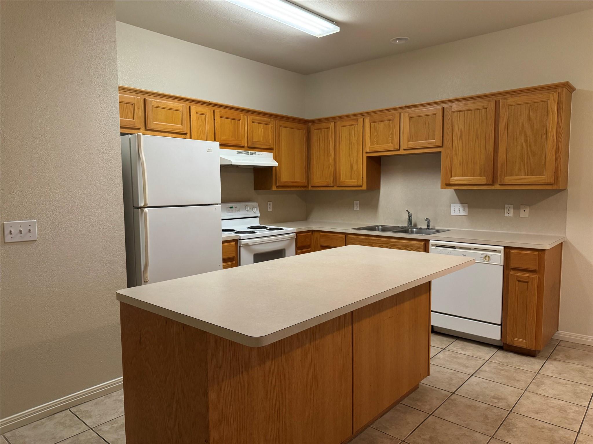 9 Deerfield Dr #b Property Photo 9