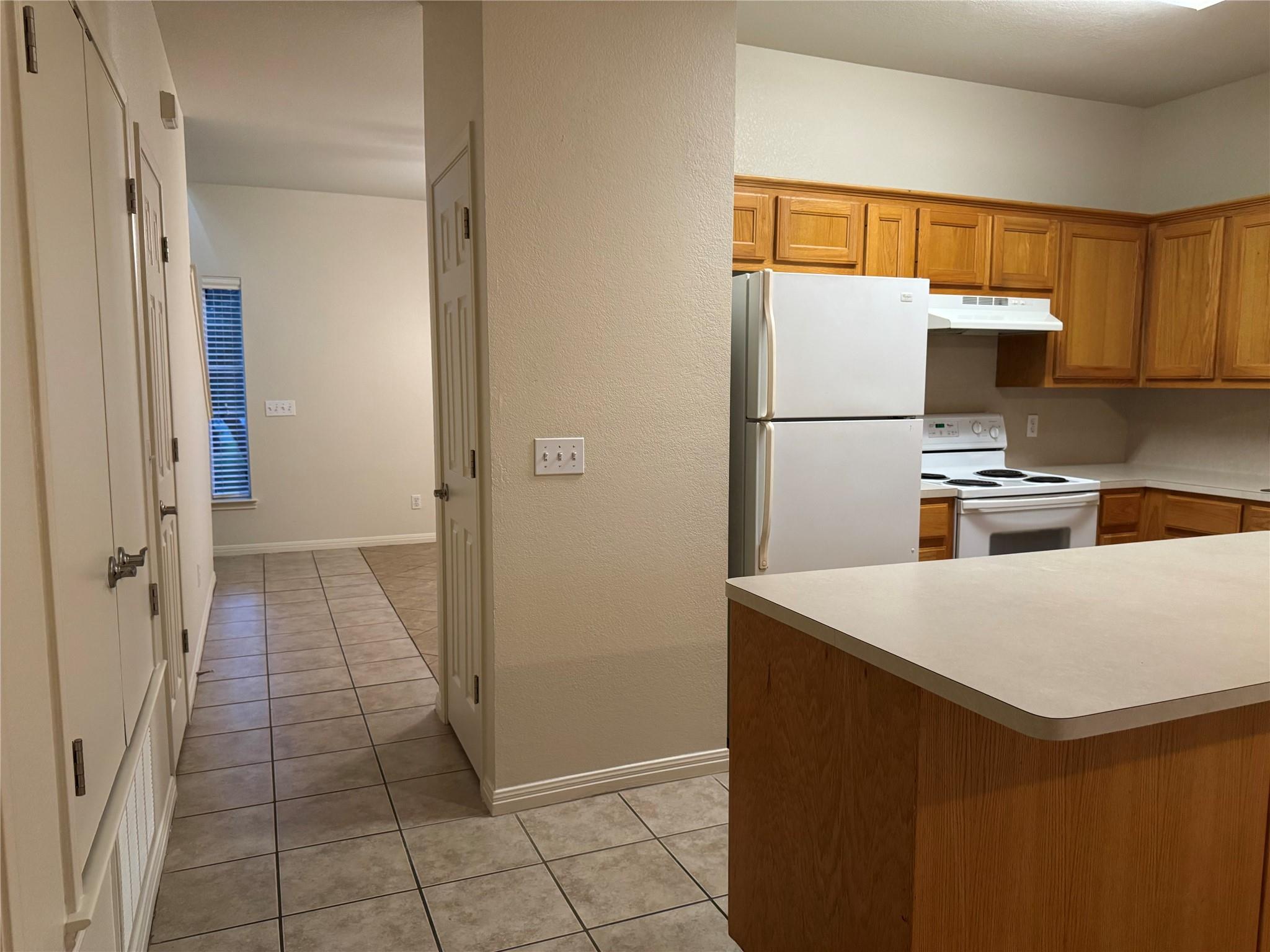 9 Deerfield Dr #b Property Photo 10