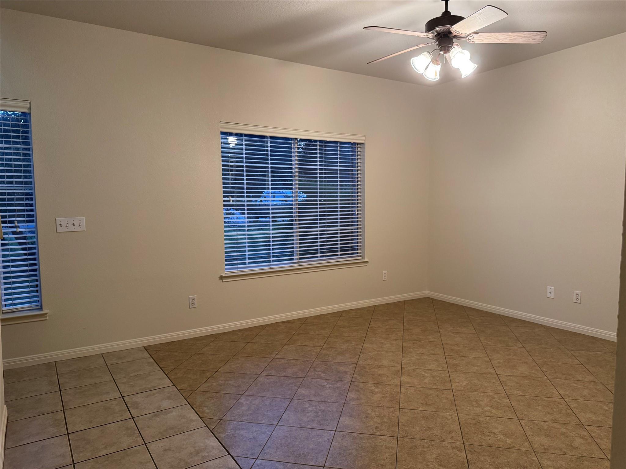 9 Deerfield Dr #b Property Photo 13