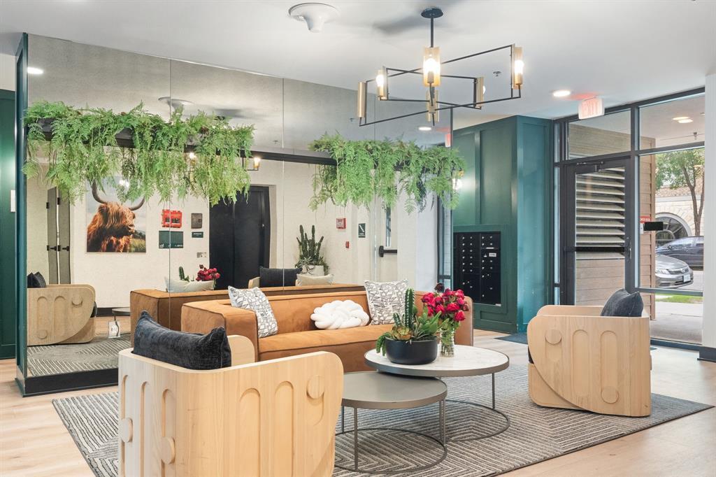 2500 Longview St #418 Property Photo 3