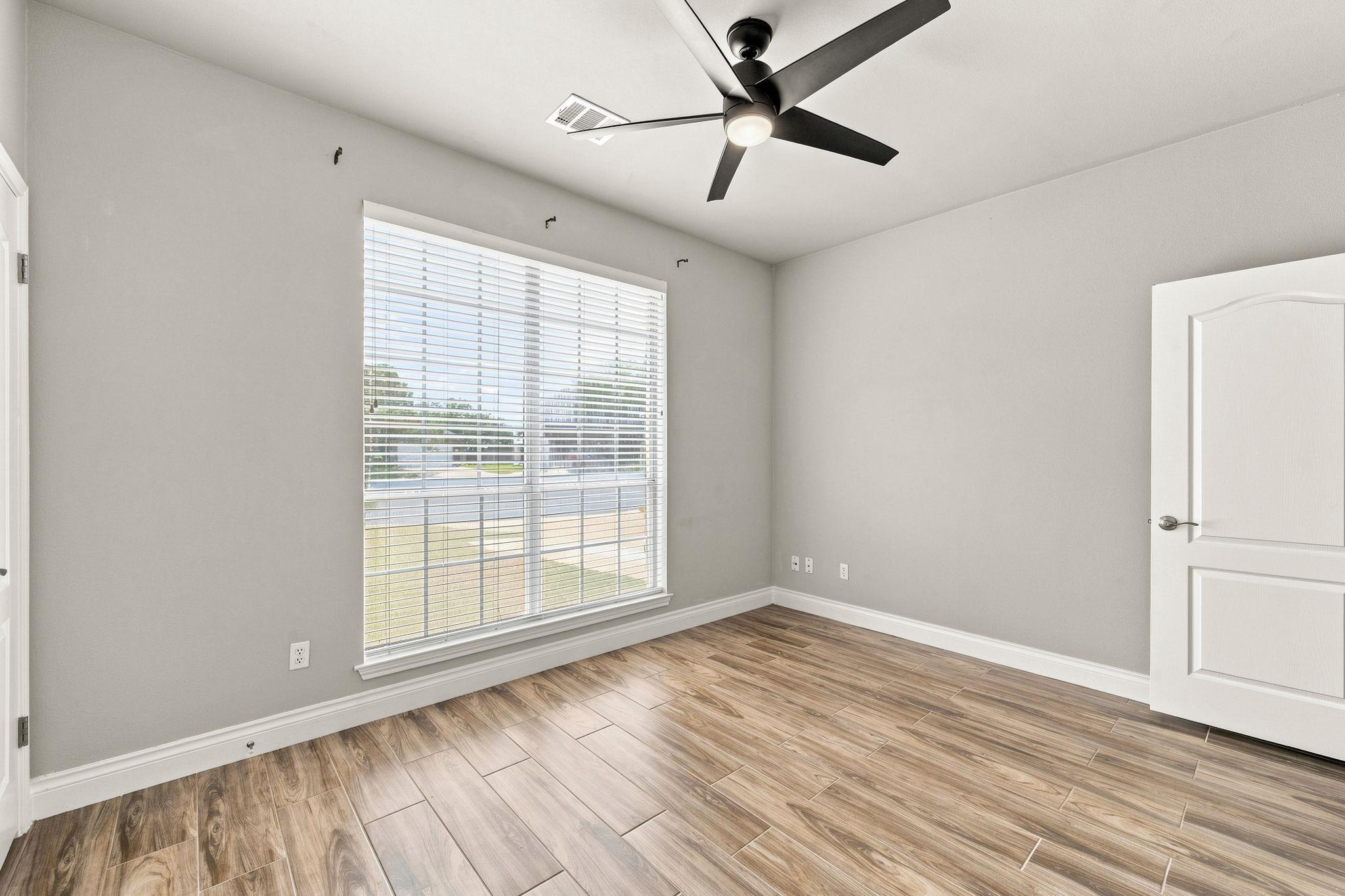 1600 Viki Lynn Ct Property Photo 6