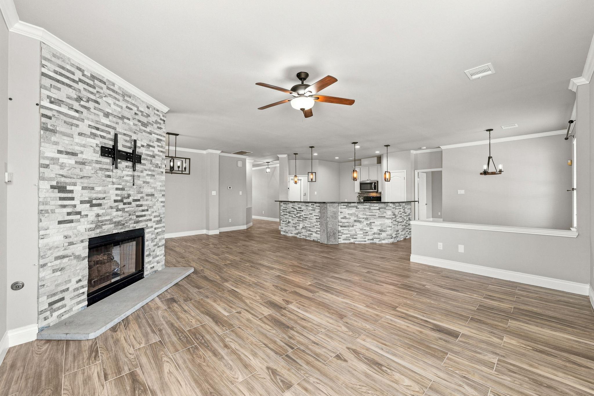 1600 Viki Lynn Ct Property Photo 16
