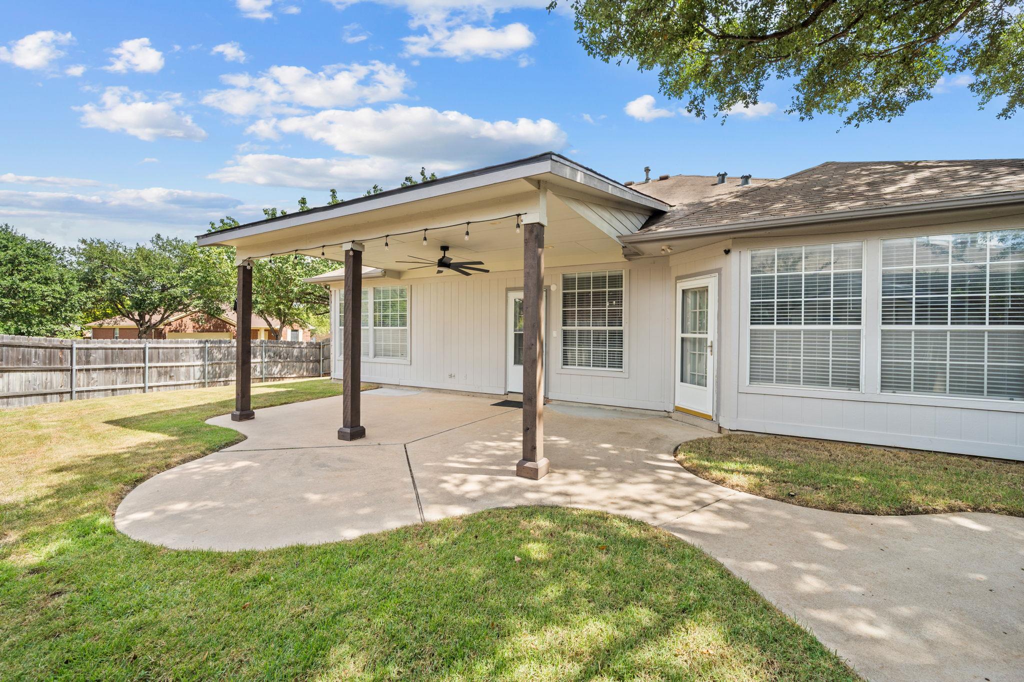 1600 Viki Lynn Ct Property Photo 31
