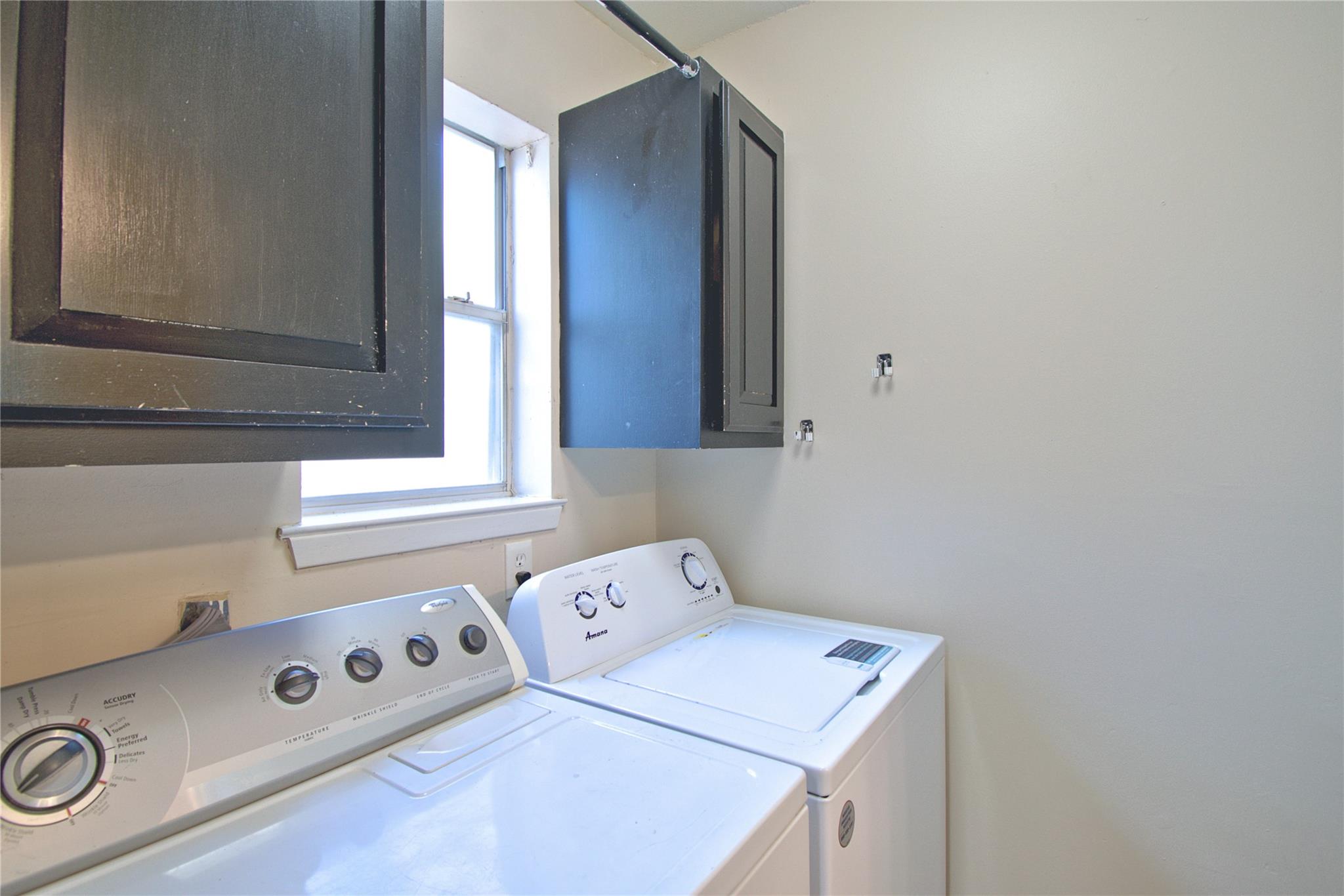 1015 E Yager Ln #151 Property Photo 6