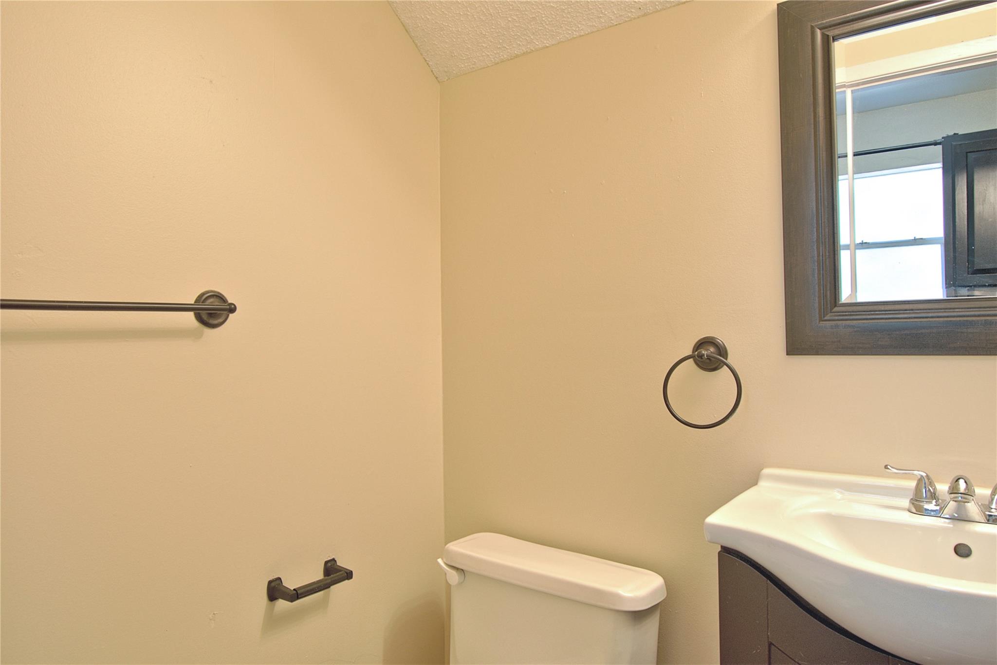 1015 E Yager Ln #151 Property Photo 7