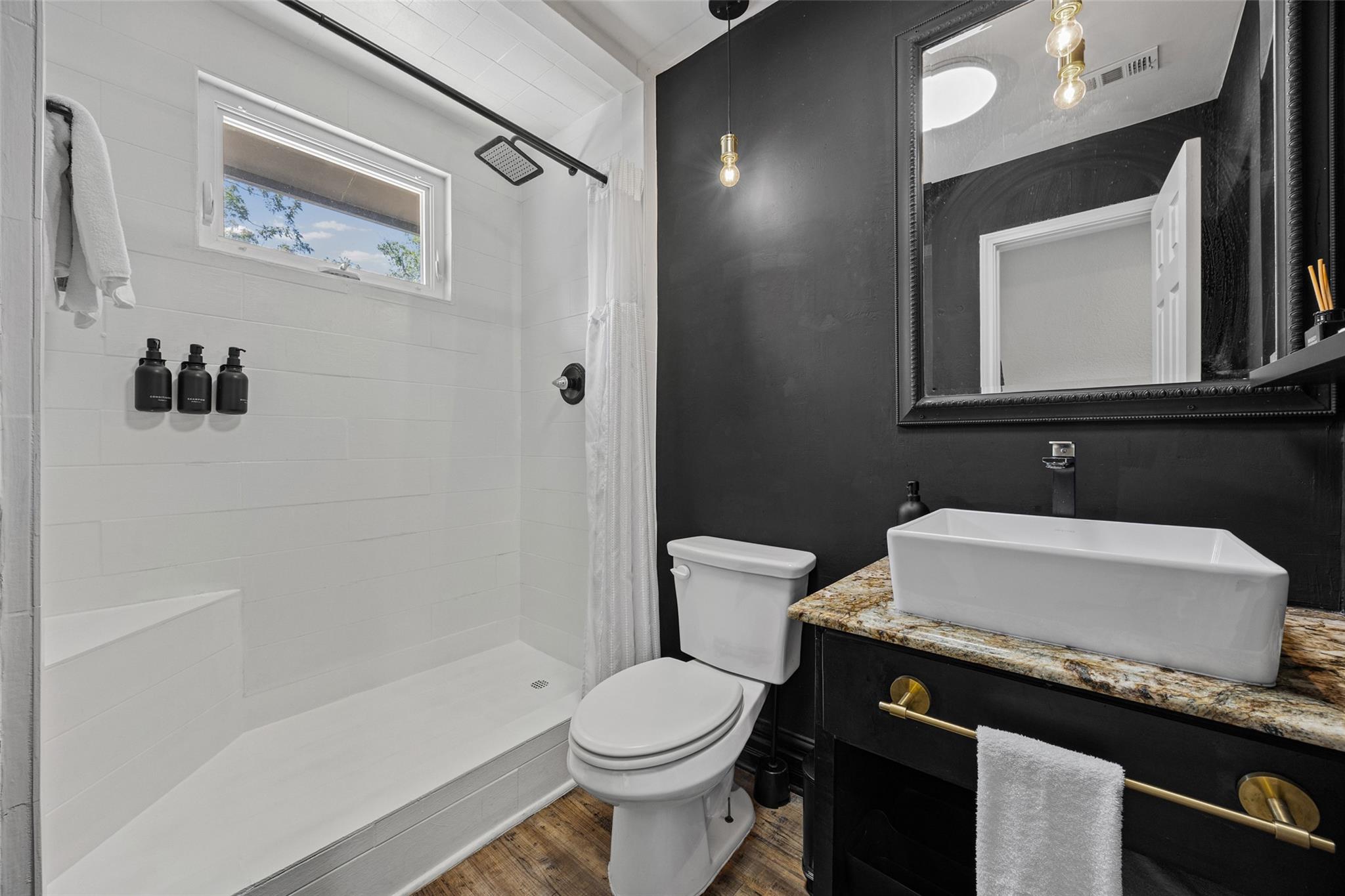 1101 Kenyon Dr Property Photo 16