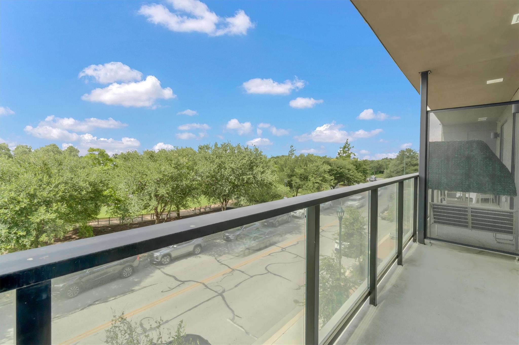 1701 Simond Ave #226 Property Photo 16
