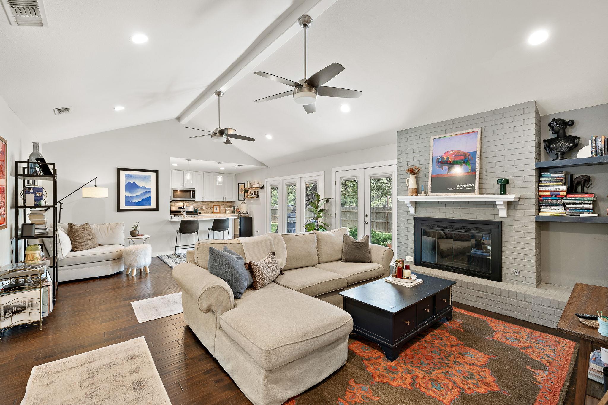 2101 Falcon Hill DR